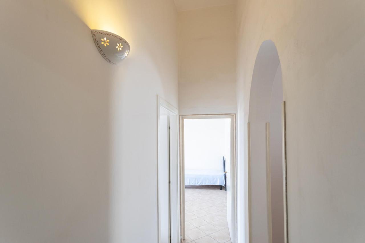 Villetta Bianca Sulla Spiaggia - Apulia Home 加利波利 外观 照片